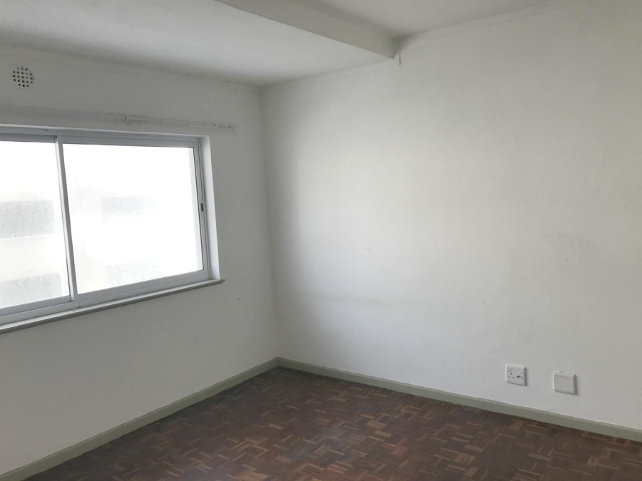 To Let 1 Bedroom Property for Rent in Sea Point Western Cape